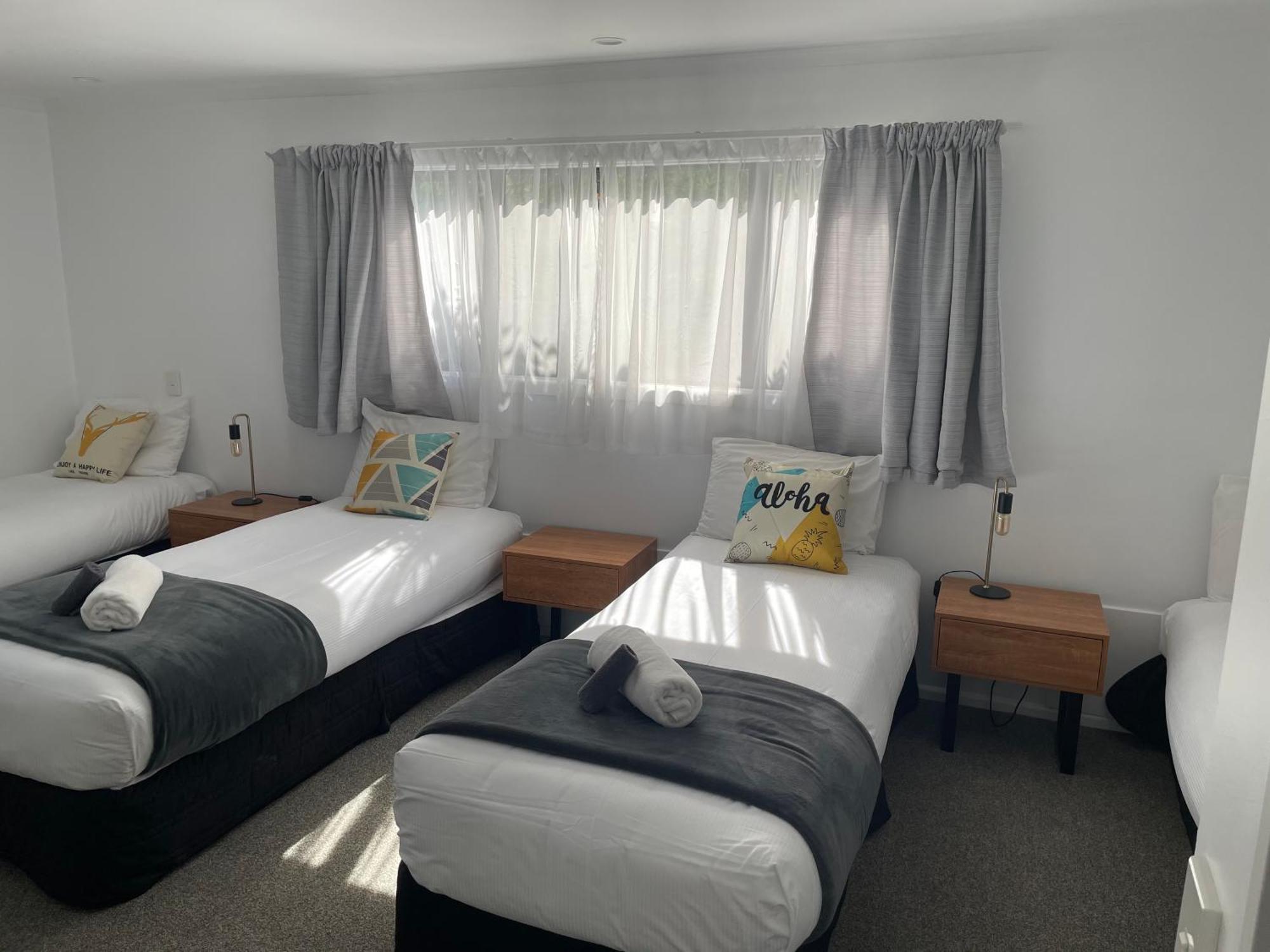 Fairway Motel & Apartments Wanaka Zewnętrze zdjęcie