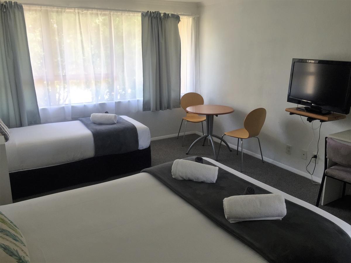 Fairway Motel & Apartments Wanaka Zewnętrze zdjęcie